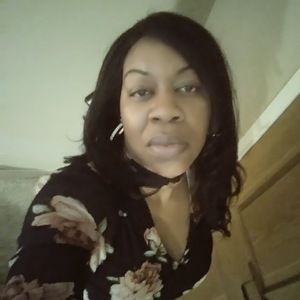 Meet your Posher, Aisha